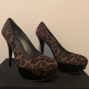 Stuart Weitzman leopard print sexy heels 👠